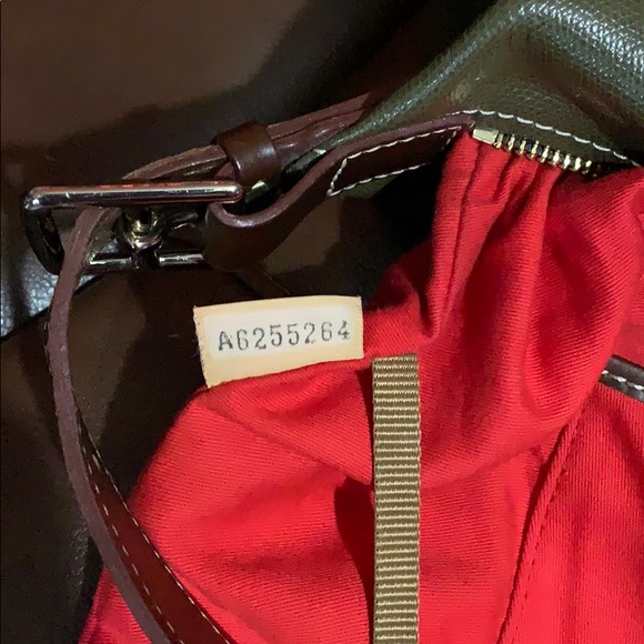 Dooney & Bourke LARGE leather shoulder bag - Picture 7 of 8